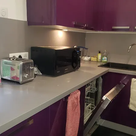 86m With Terrace Near The Beach! Διαμέρισμα *