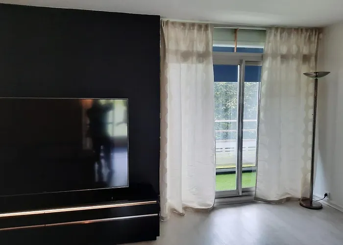 86m With Terrace Near The Beach!