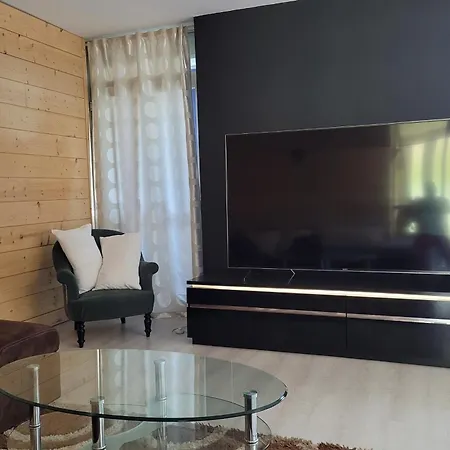 شقة 86m With Terrace Near The Beach! *