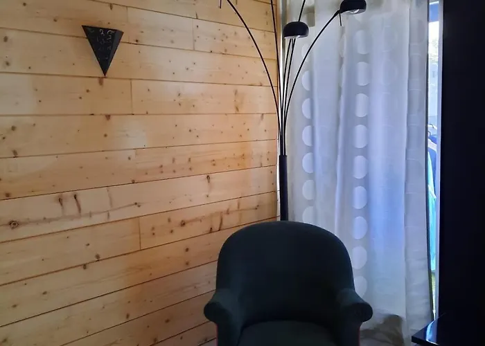 86m With Terrace Near The Beach! * ארסשון